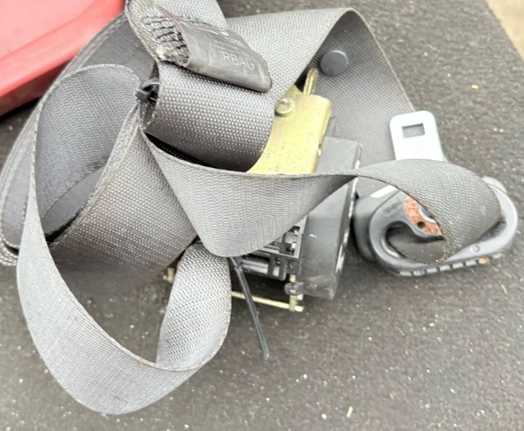 Renault Scenic Megane Seatbelt Seat Belt Passenger Front Side 2004 041083