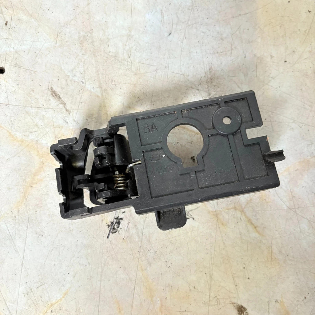 Hyundai i10 2013-2019 Driver Front Inside Door Handle RH 82620-B4000