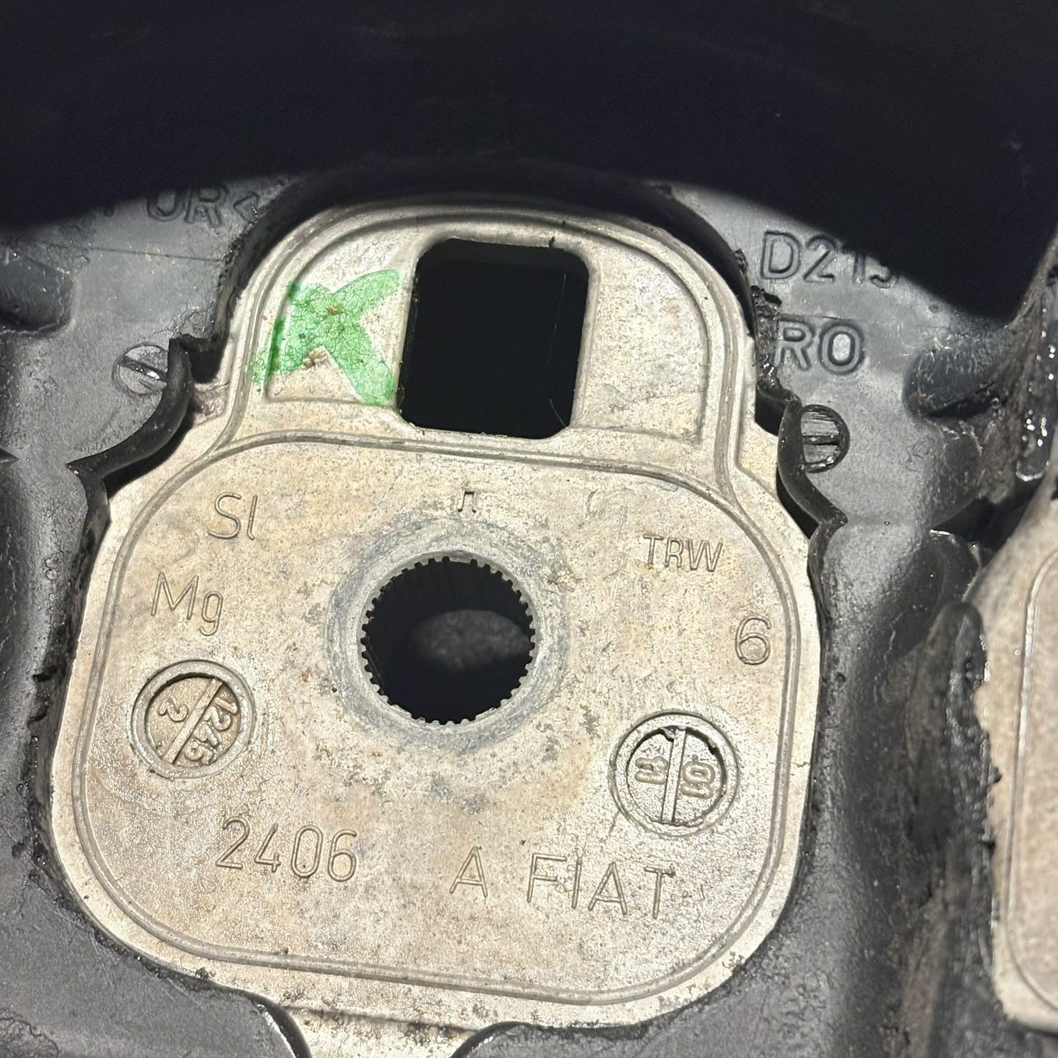 FORD KA MK2 (RU8) 2008-2016 3-DOOR 3-SPOKE STEERING WHEEL TRW 61990120A 1567626