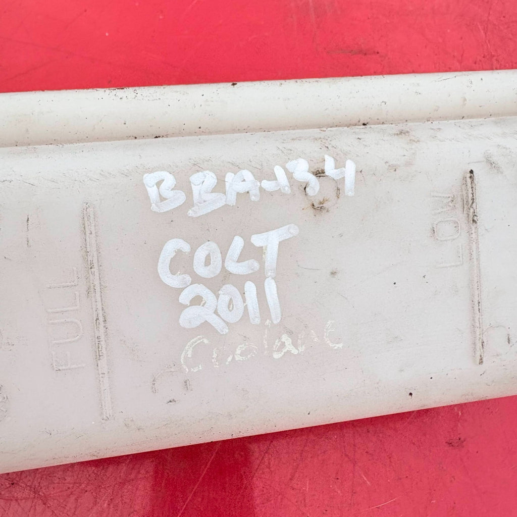 Mitsubishi Colt Expansion Tank coolant A 454 500 02 49 MN130400 2005-2012
