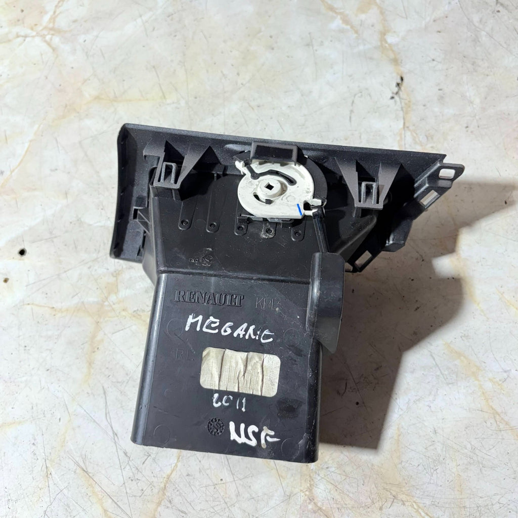 RENAULT Megane 3 generation (2008-2020) DashboardLeft Side Air Vent