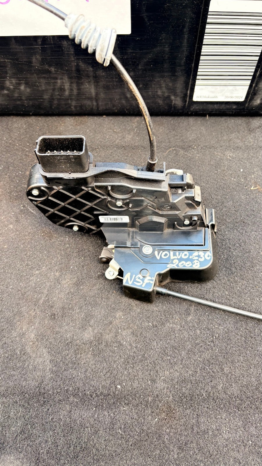 2008 VOLVO C30 REAR PASSENGER SIDE DOOR LOCK