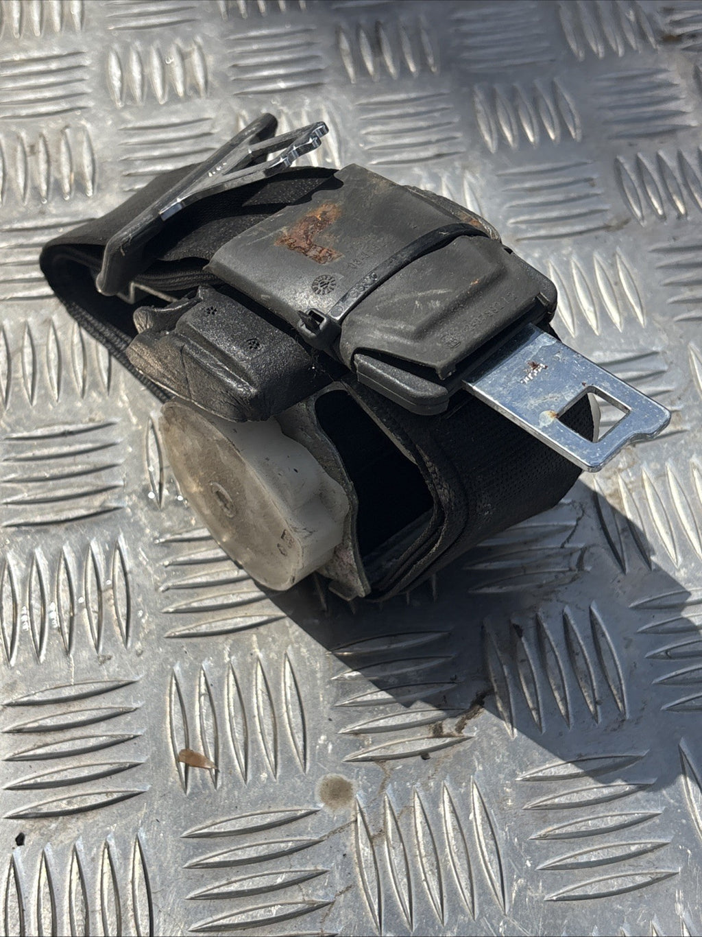 2002-2008 Vauxhall Signum Rear Seat Belt Middle Centre