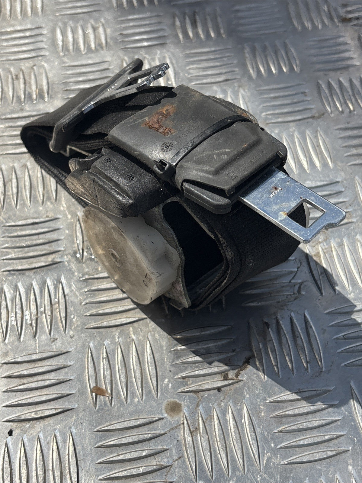 2002-2008 Vauxhall Signum Rear Seat Belt Middle Centre