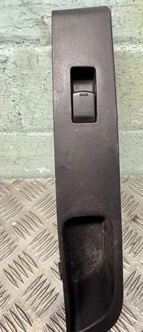 NISSAN MICRA 2006 PASSENGER FRONT WINDOW SWITCH 961AX600