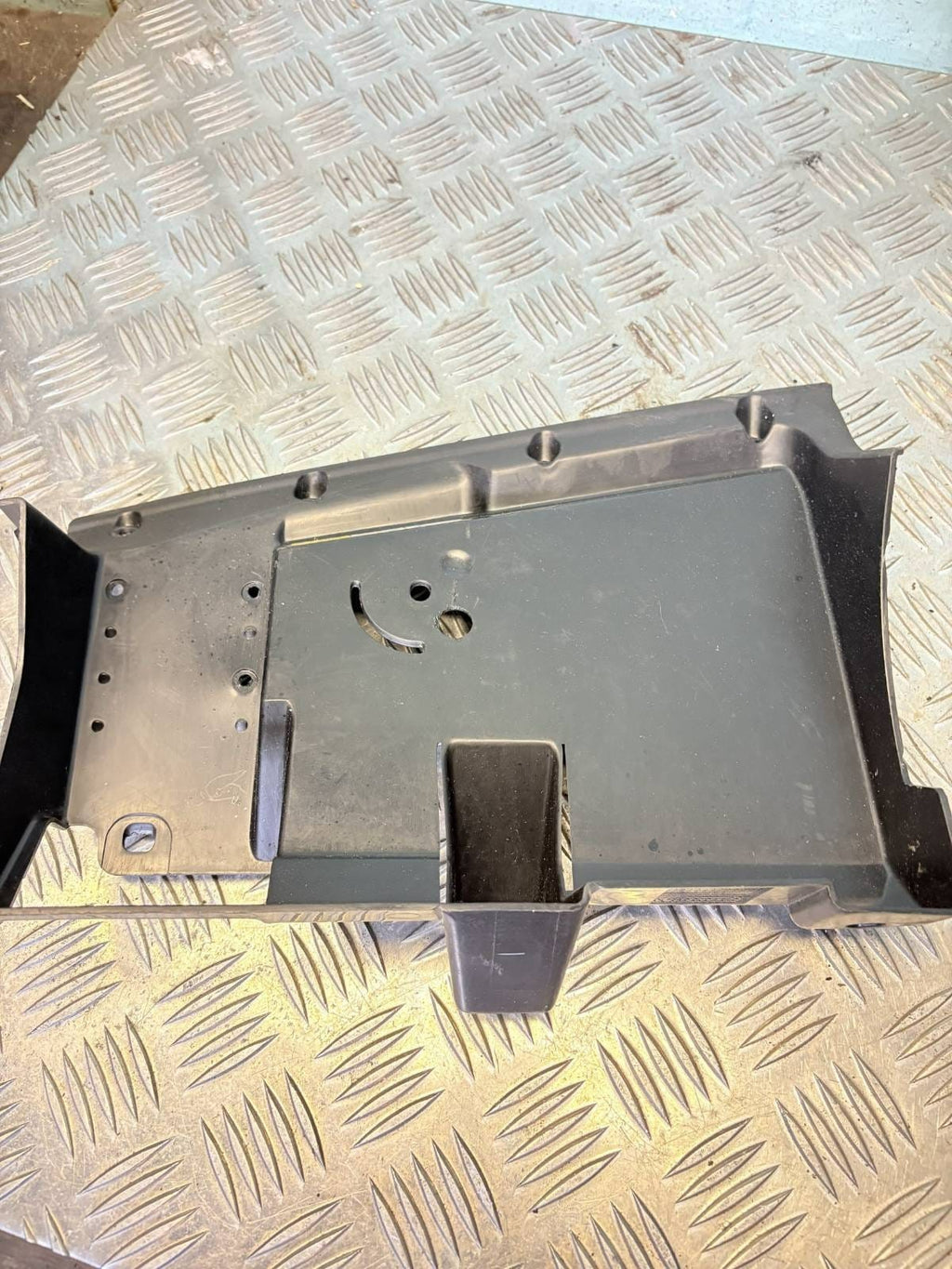 7430a279 8006a063 Glove Box Assembly for Mitsubishi Lancer UK1056390-38 2010