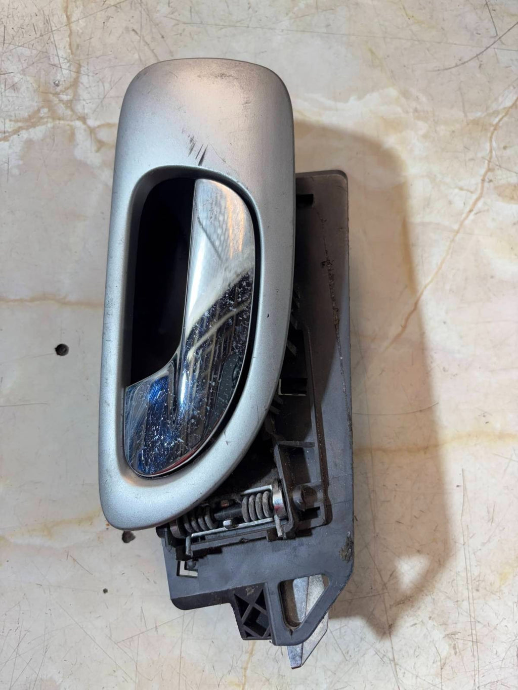 Peugeot 307 2.0 Diesel 2001-2008 DOOR HANDLE REAR PASSENGER SIDE 9643604577