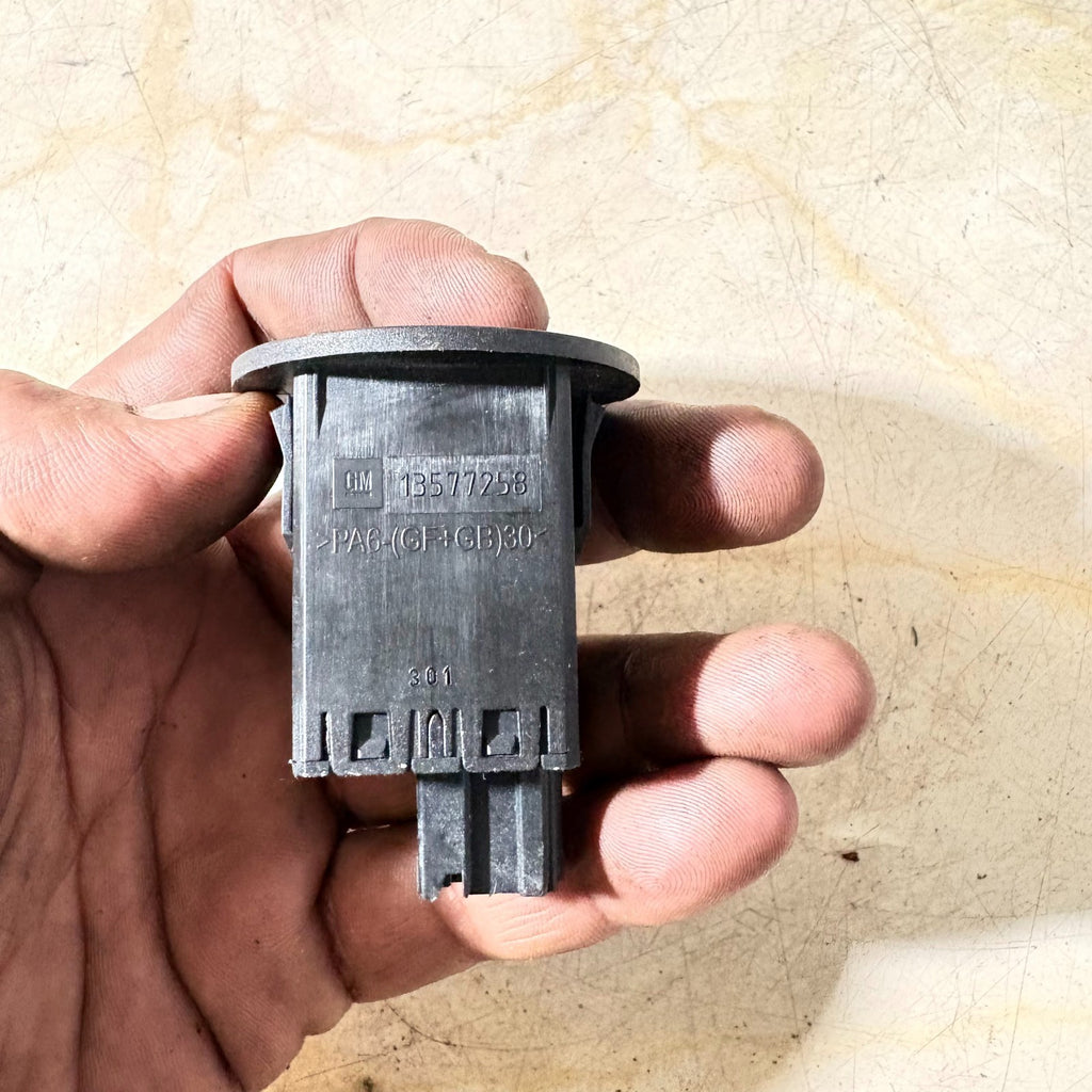 2015 VAUXHALL ASTRA J PASSENGER AIRBAG ON OFF SWITCH 13577258