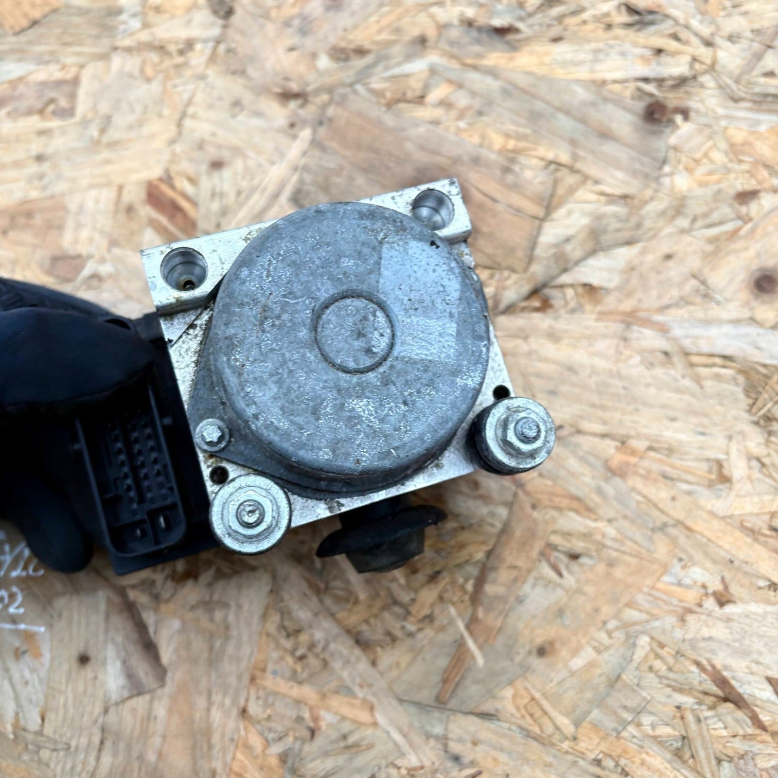 Fiat 500 500C 2007-2015 ABS Pump Module 0265801087 Bosch