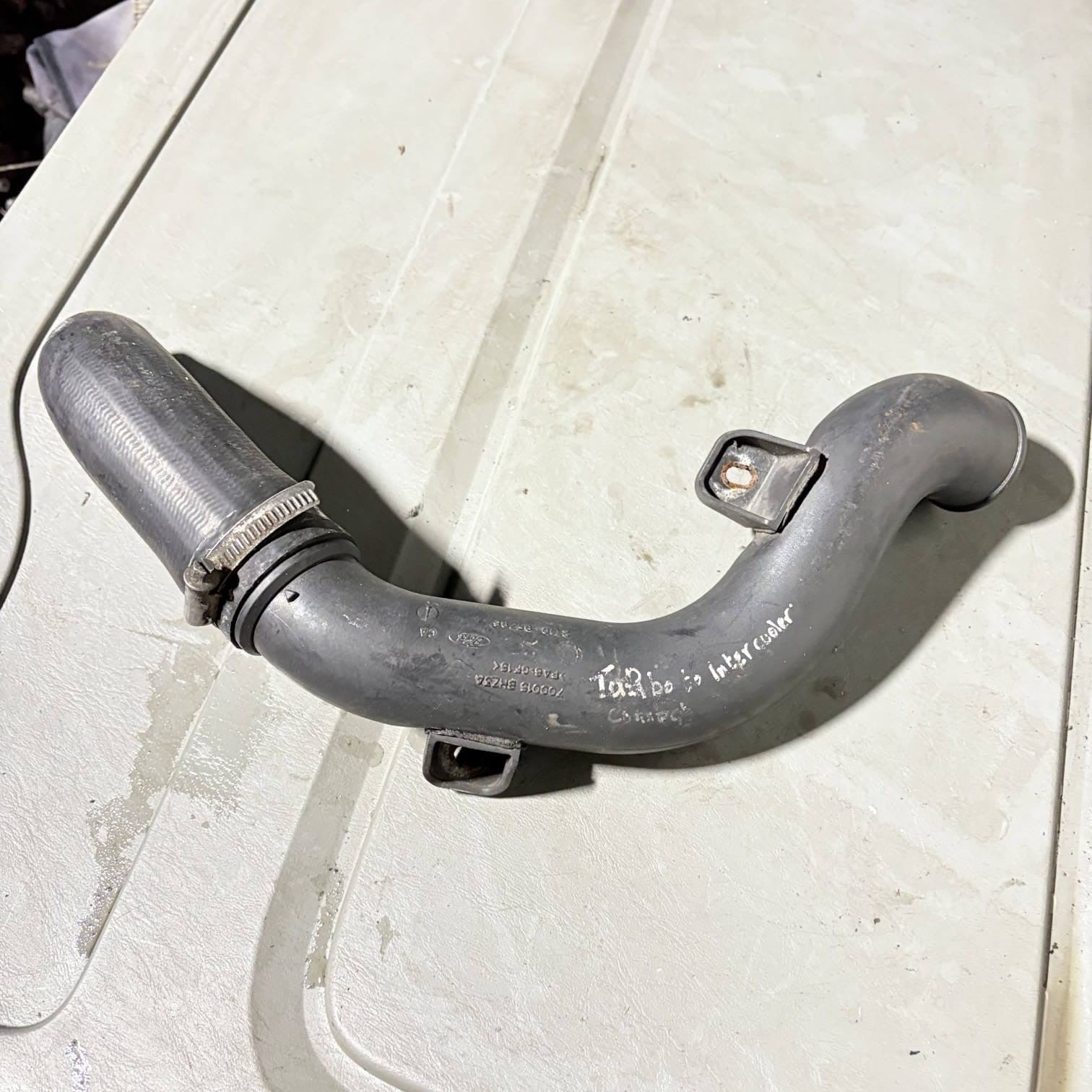 700015BHZ3A TURBO INTERCOOLER PIPE HOSE for Ford Transit Connect UK1240839-68