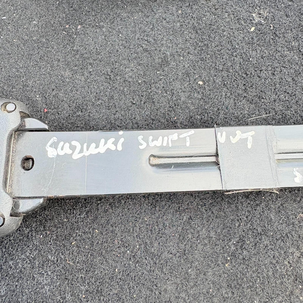 SUZUKI SWIFT VVT OFFSIDE DRIVER FRONT RIGHT SEAT BELT STALK BUCKLE E034501