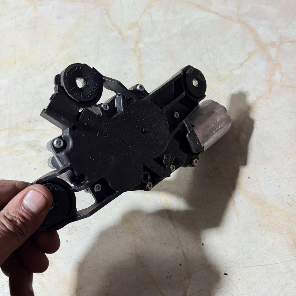 FORD FOCUS 2004-2010 REAR WIPER MOTOR 0 390 201 823