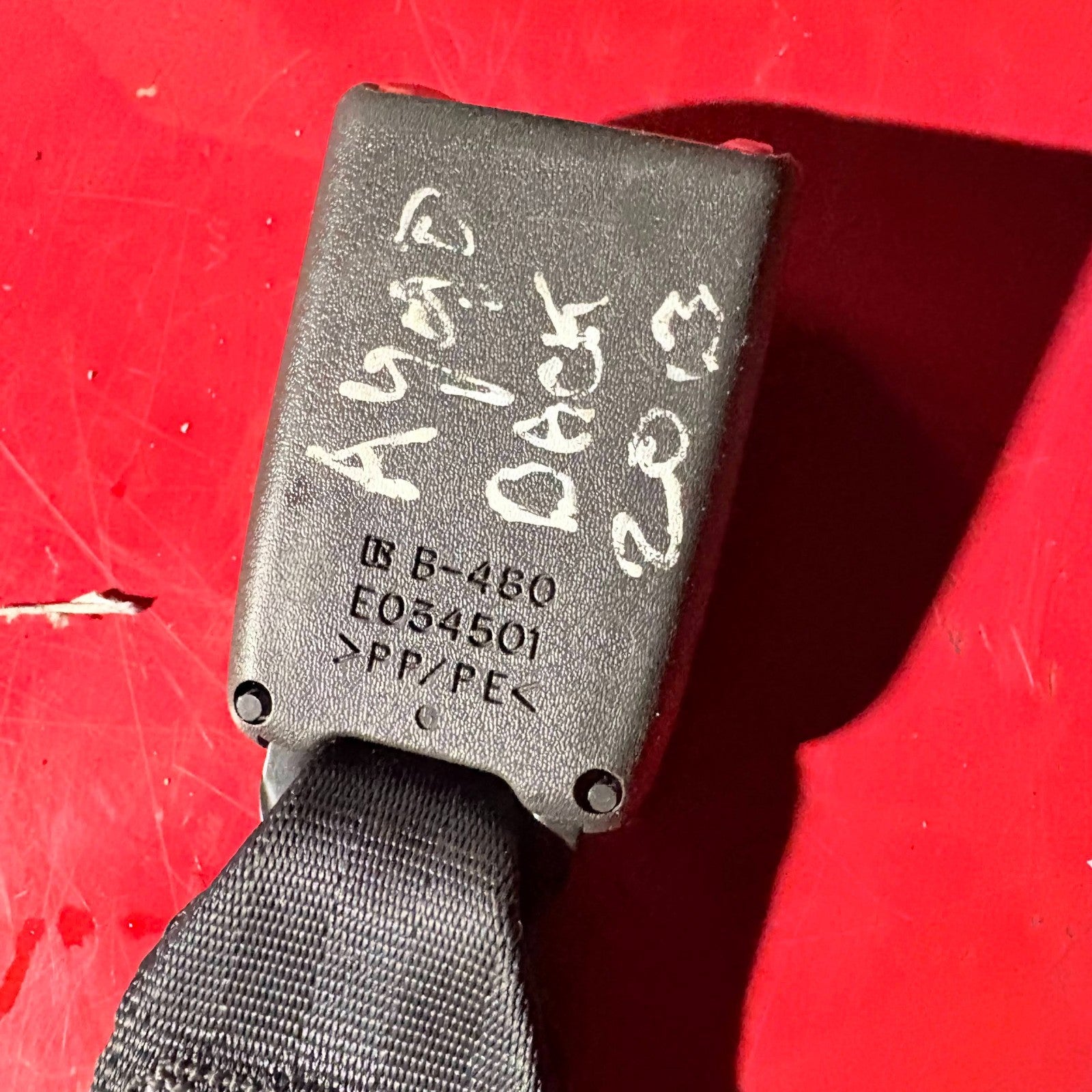 TOYOTA AYGO 2013 Back SEAT BELT BUCKLE CLIP REAR LEFT E034501