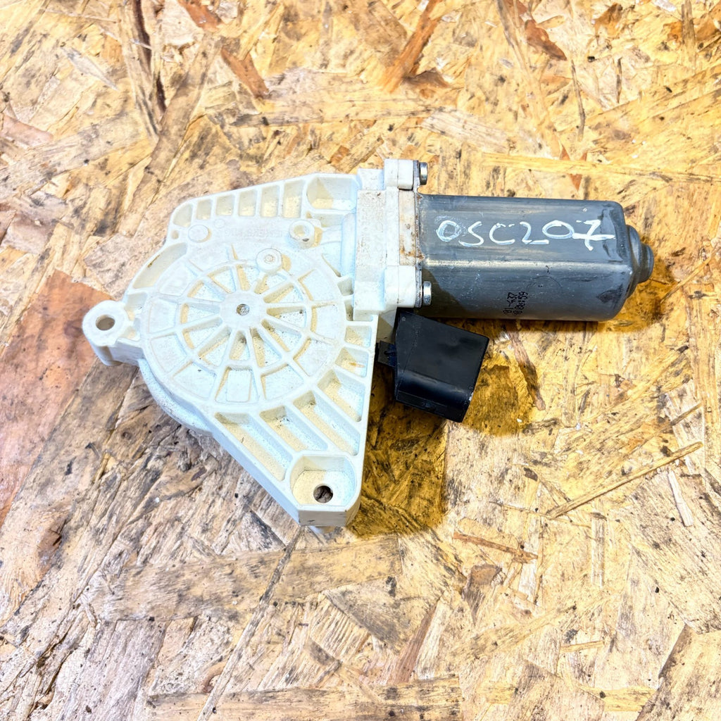 MERCEDES E CLASS C207 W207 2010 WINDOW MOTOR FRONT RIGHT DRIVER SIDE A2078200442