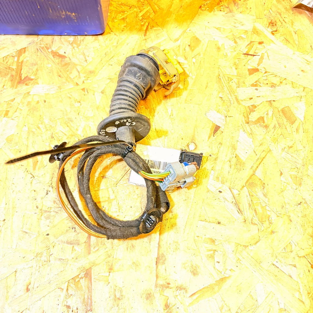 PEUGEOT 2016-19 NEARSIDE LEFT REAR DOOR WIRING LOOM 9642931880