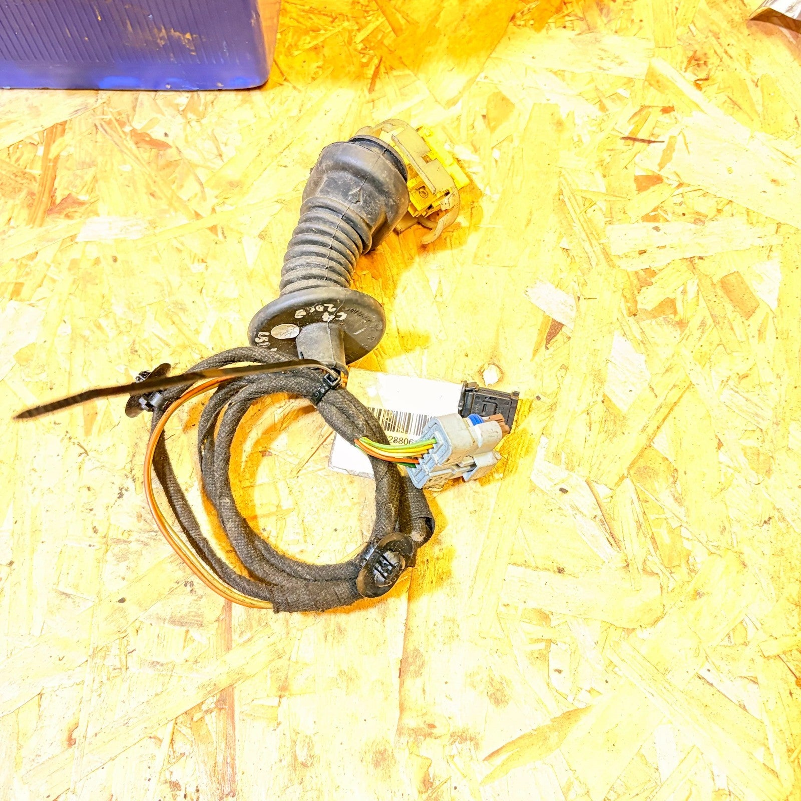 PEUGEOT 2016-19 NEARSIDE LEFT REAR DOOR WIRING LOOM 9642931880