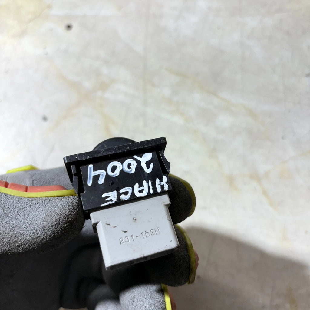 TOYOTA HIACE 1998-2008 HEADLIGHT TILT ANGLE LEVEL SWITCH