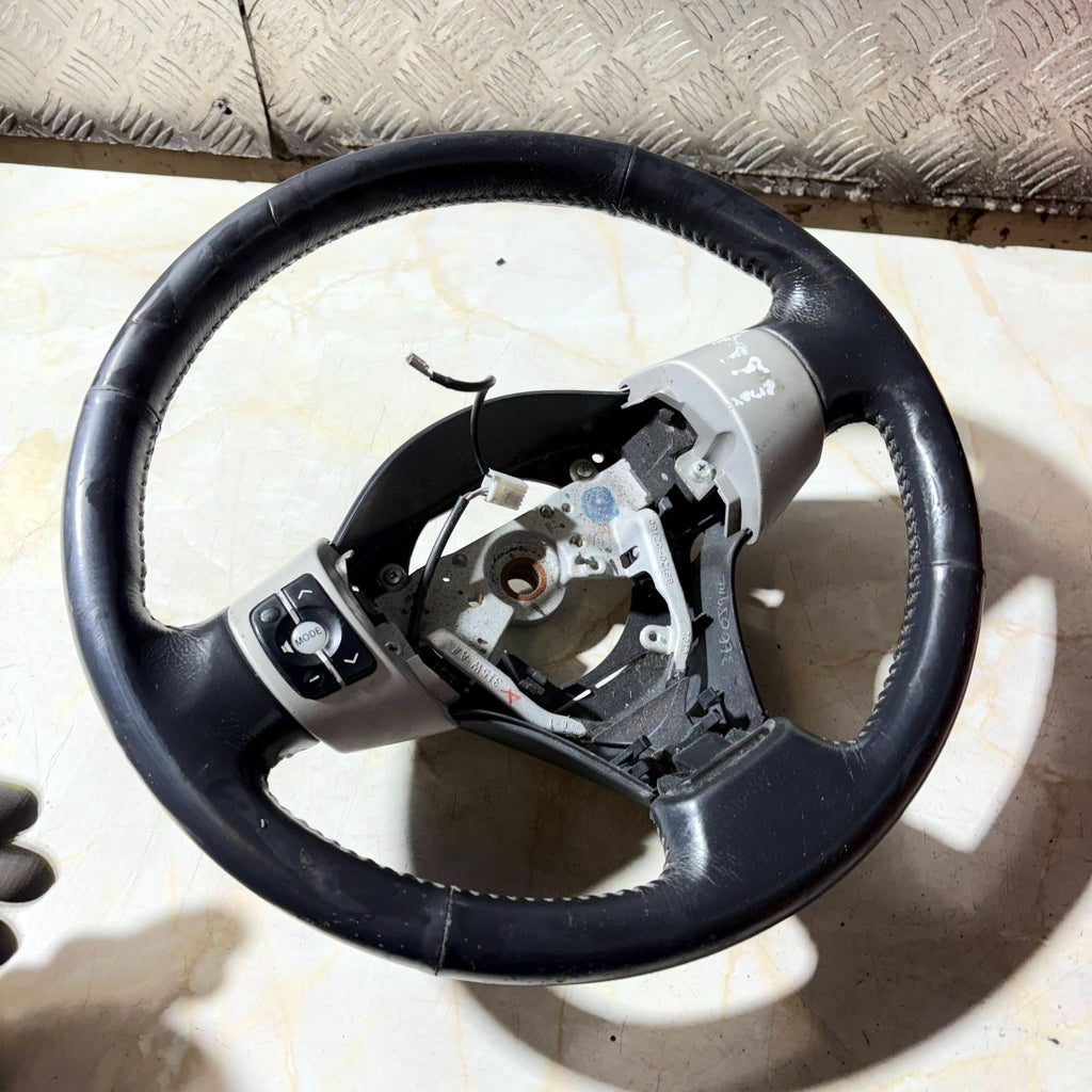 Toyota Yaris Mk2 XP90 2006-2011 Leather Steering Wheel Audio RHD GS120-02460