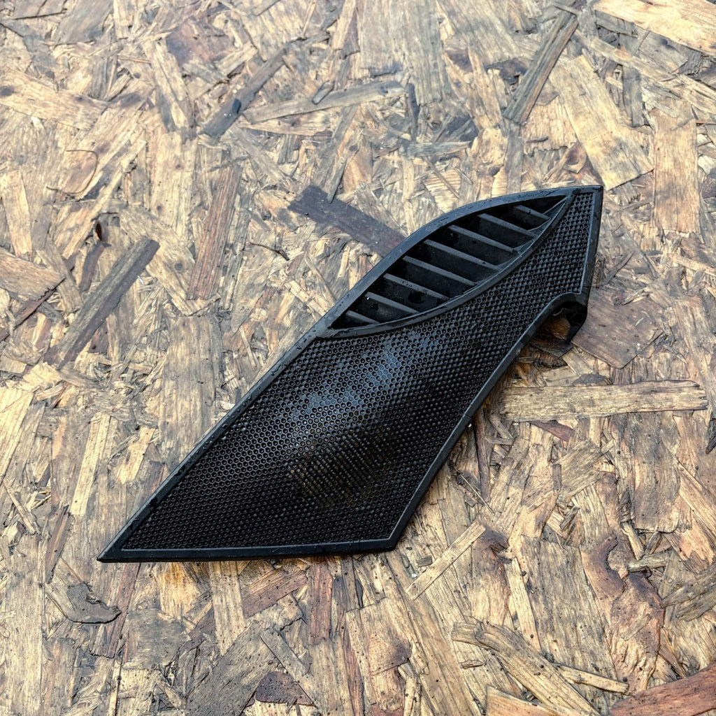 Proton Impian Dashboard top Passenger Front side air vent PW841349 (2009)