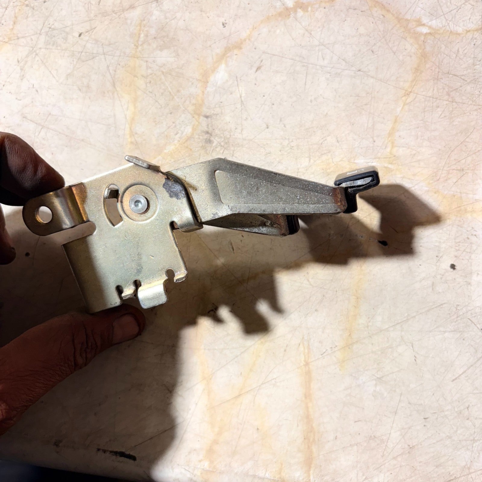 SUZUKI LEVER FUEL LID and BONNET OPENER