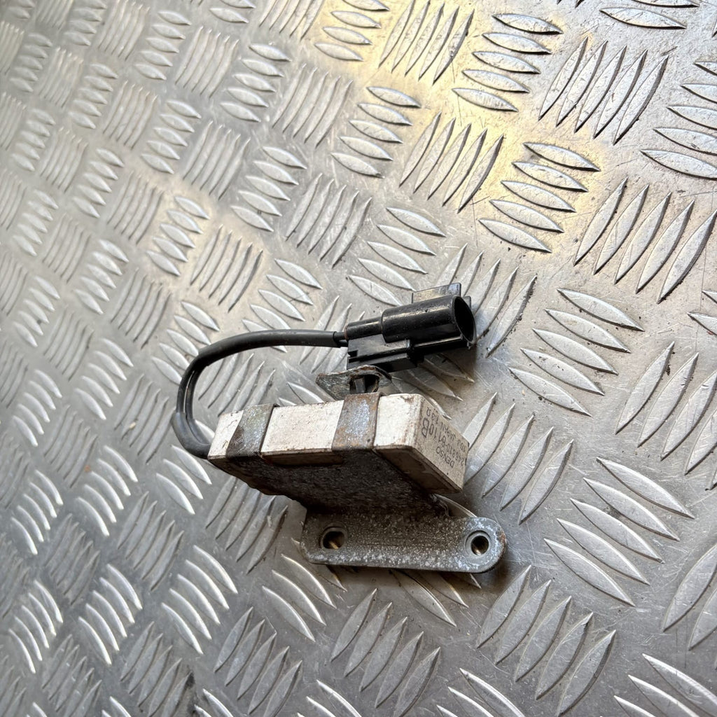 TOYOTA YARIS 2007 MK2 RADIATOR FAN RELAY 246810-6110B 1.3 PETROL