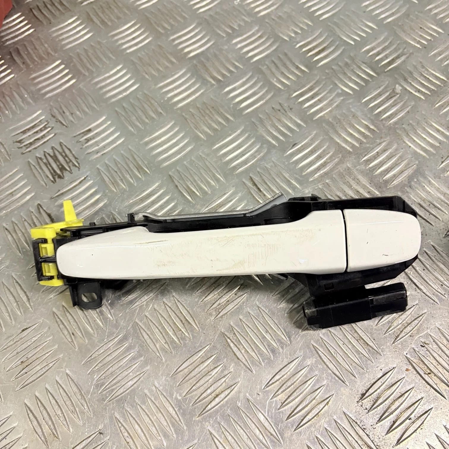 2015-2022 Toyota Prius Driver Rear Right Exterior Door Handle 27037750