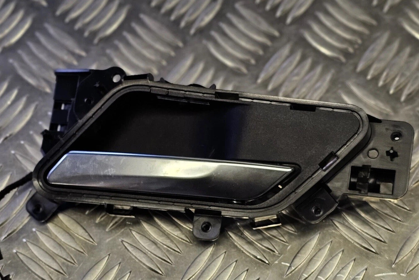 JAGUAR XE X760 INTERIOR DOOR HANDLE GX7322600AC B415 Driver Side Rear Right Rear
