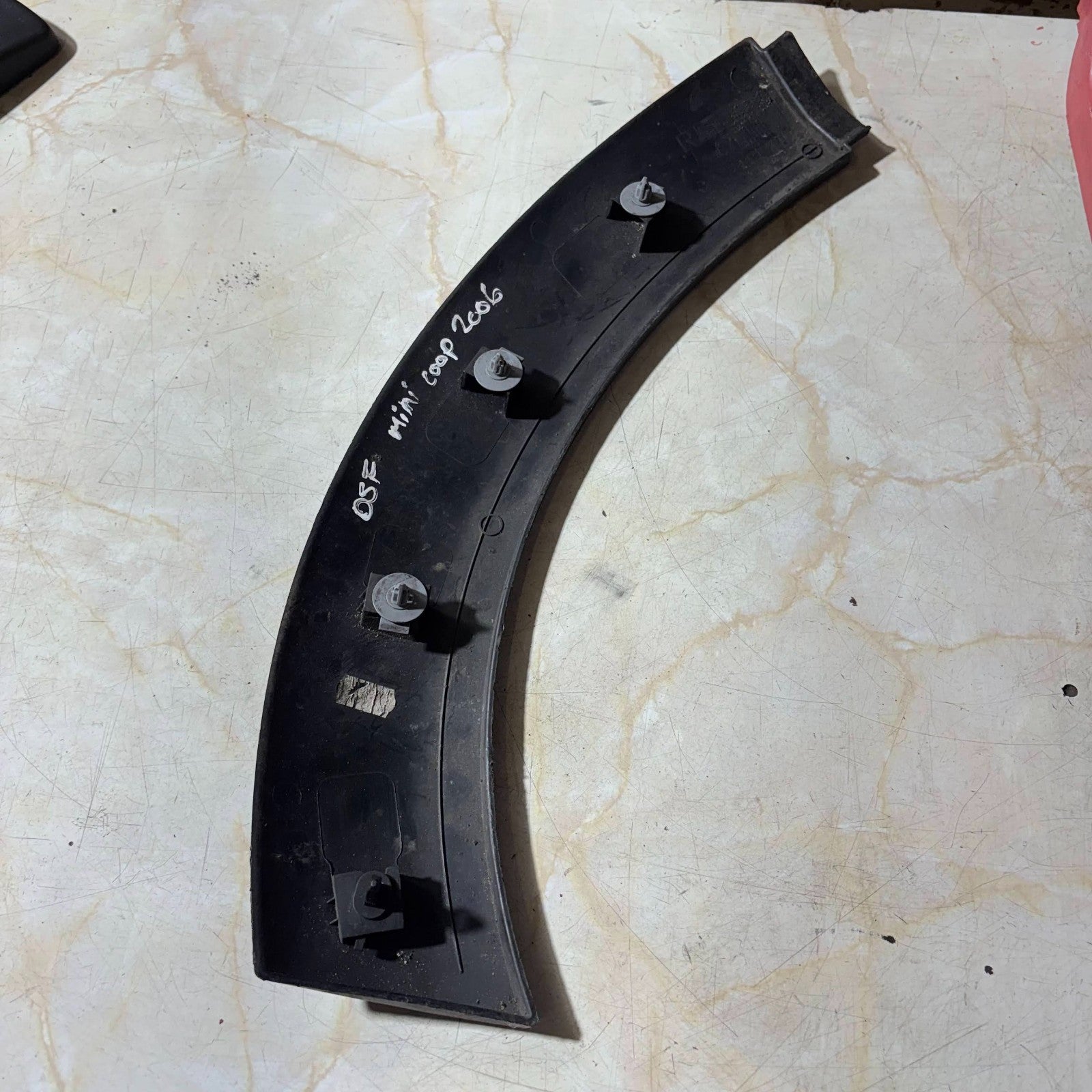 MINI Coupe 20006 O/S/F Drivers Front Wheel Arch Trim for 1505864