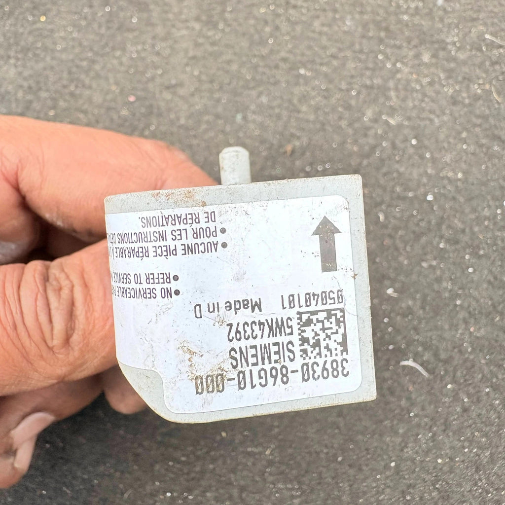 Suzuki Ignis 2004/ Crash Impact Sensor /3893086G10000