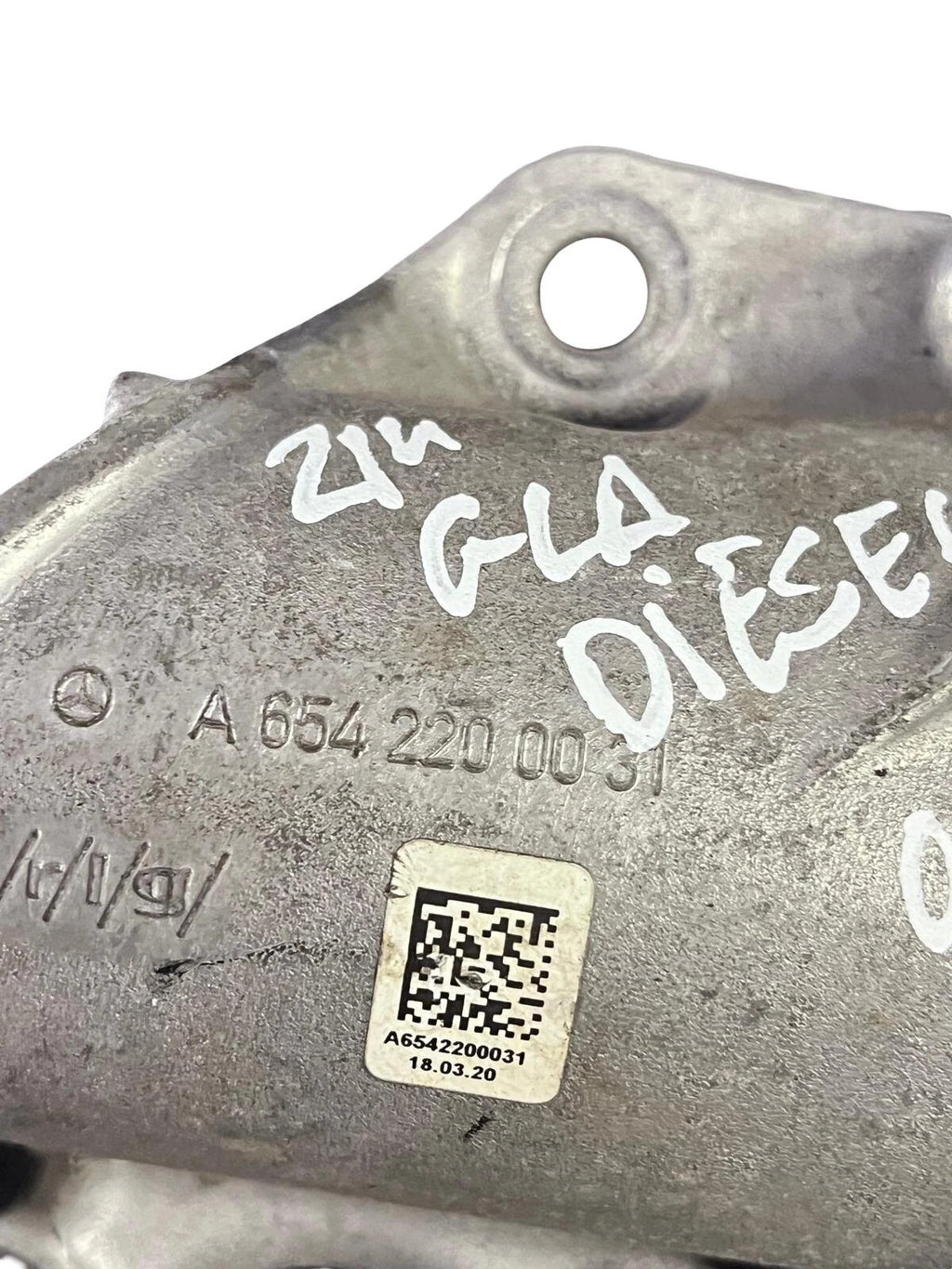 19-ON MERCEDES BENZ A CLASS W177 ENGINE BEARING BRACKET SUPPORT A6542200031