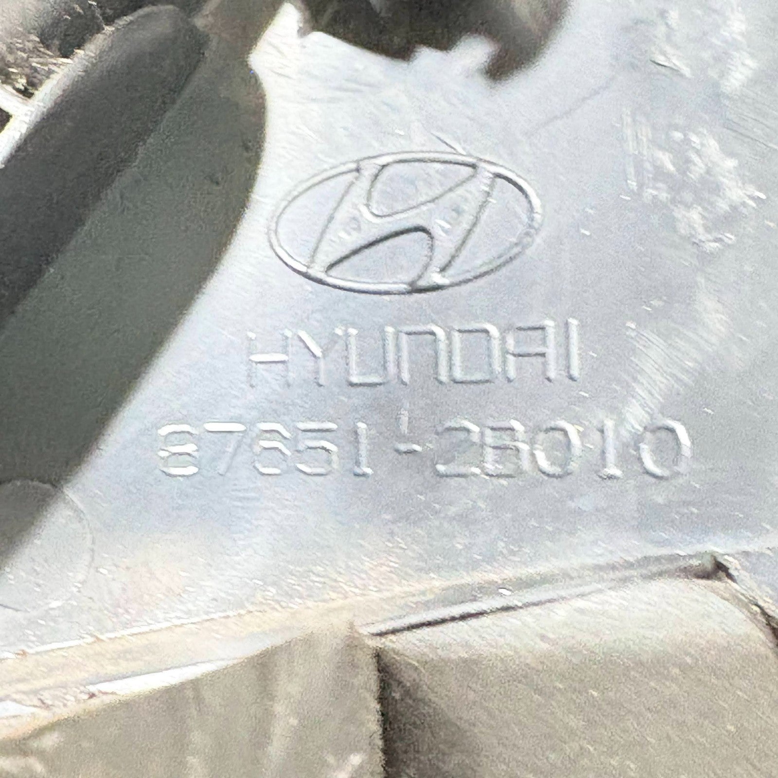 Hyundai Santa Fe CM 2006-2012 Front Left Door Tweeter Speaker Trim 87651-2B010