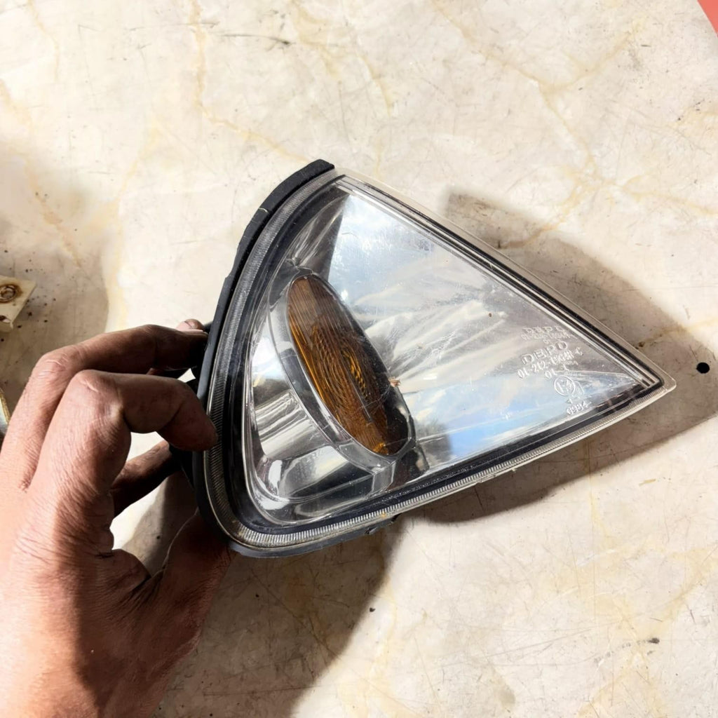 DRIVER FRONT ABAKUS 01-212-15G4R-C Indicator for TOYOTA (OSF)