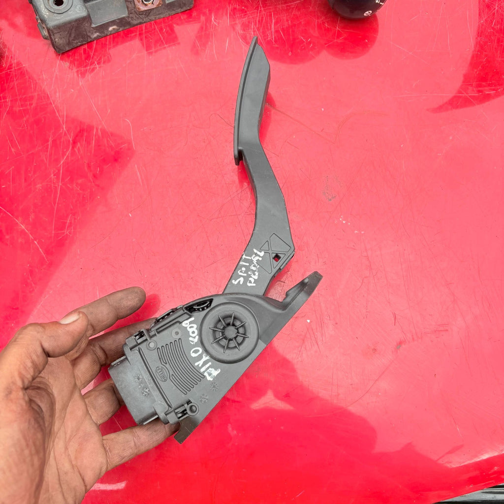 Suzuki Accelerator Throttle Pedal 49400-68K40/6PV 009 074-08