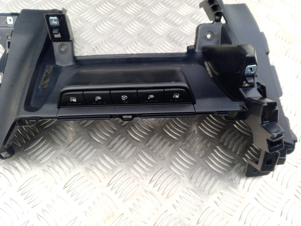 KIA SPORTAGE MK4 LOWER DASHBOARD CENTER CONSOLE PANEL TRIM 84760-F1900WK 2016-22