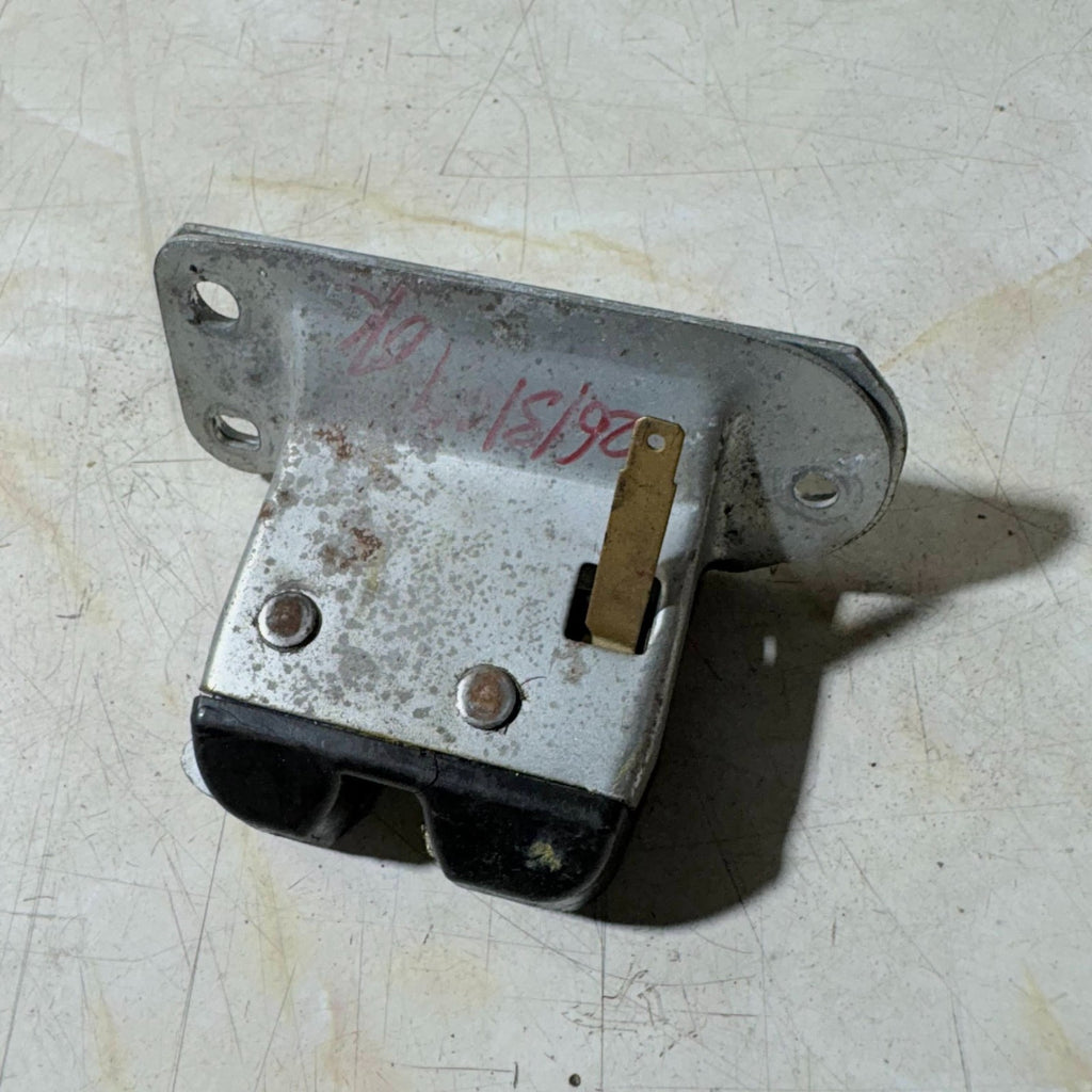 PROTON GEN-2 2010 5DR REAR TAILGATE BOOT LOCK CATCH