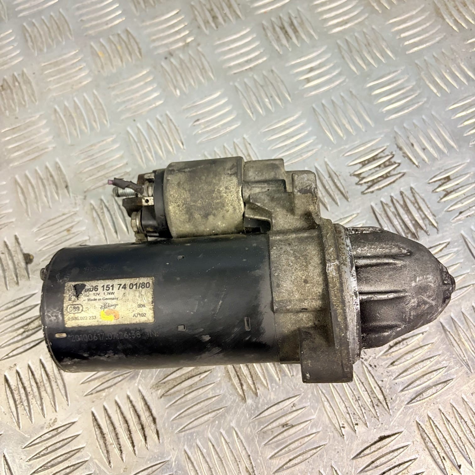 Mercedes E Class W211 E200 E220 CDI Starter Motor 2003-2009 0061517401 Bosch