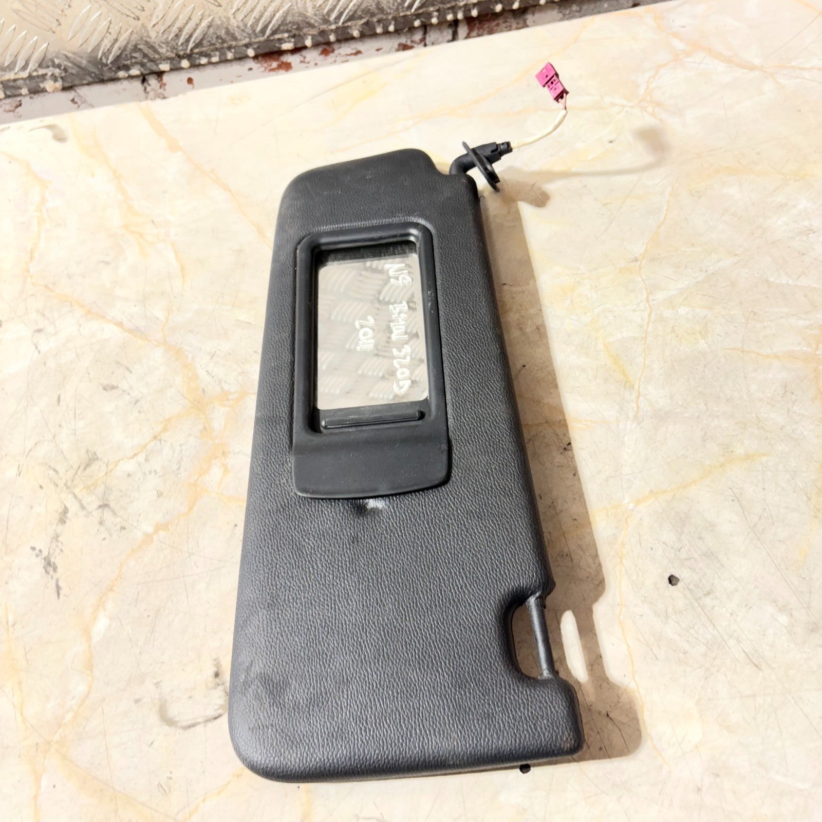 Sun Visor BMW E90 With Mirror Illuminated Left N/S Black 7139445