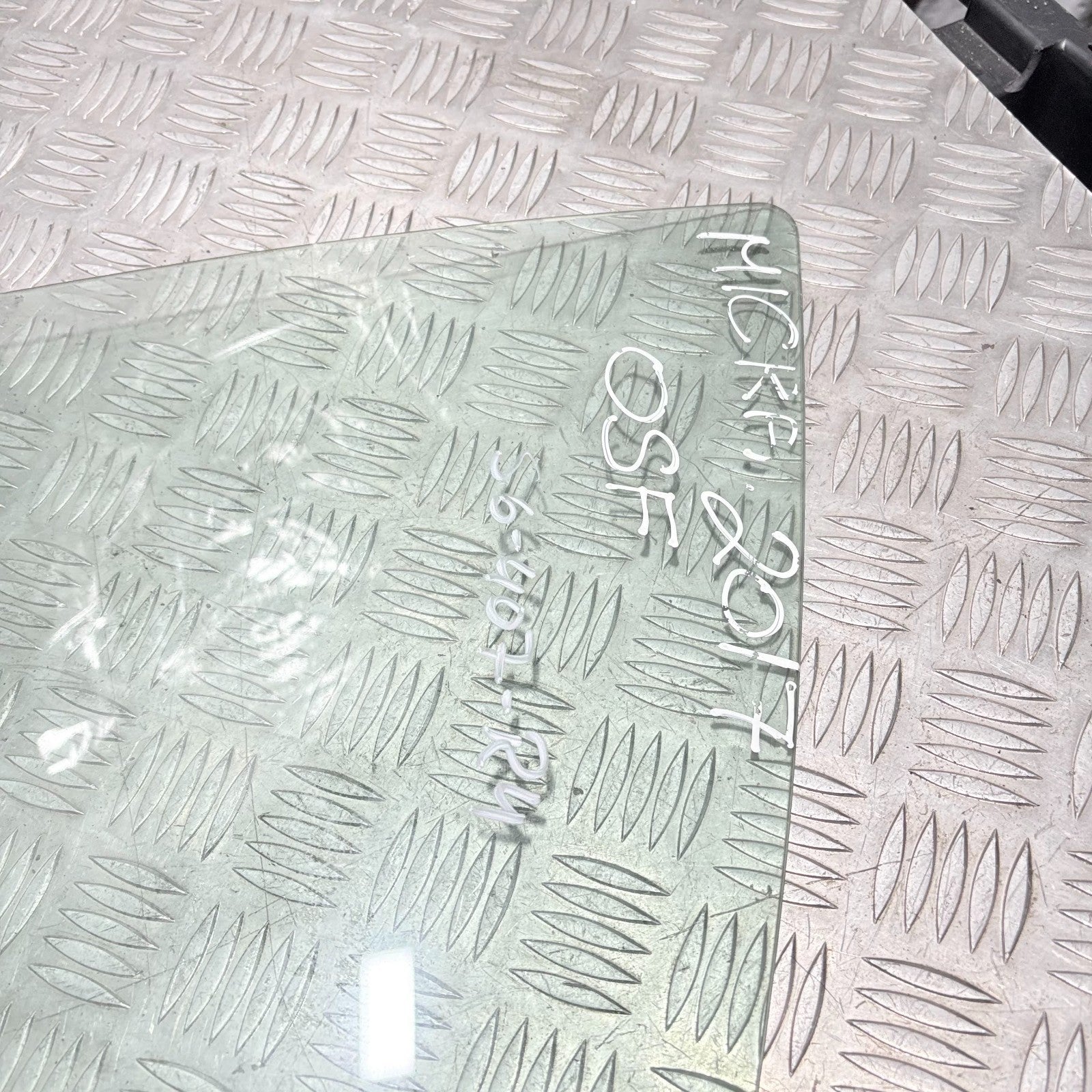 2017 NISSAN MICRA Right Driver Side Front Door Window Glass