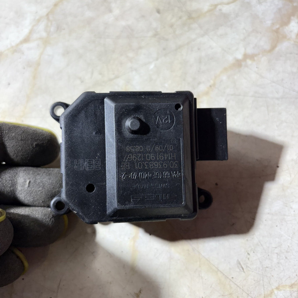 SKODA FABIA 2011 Air Flap Motor H14919012967