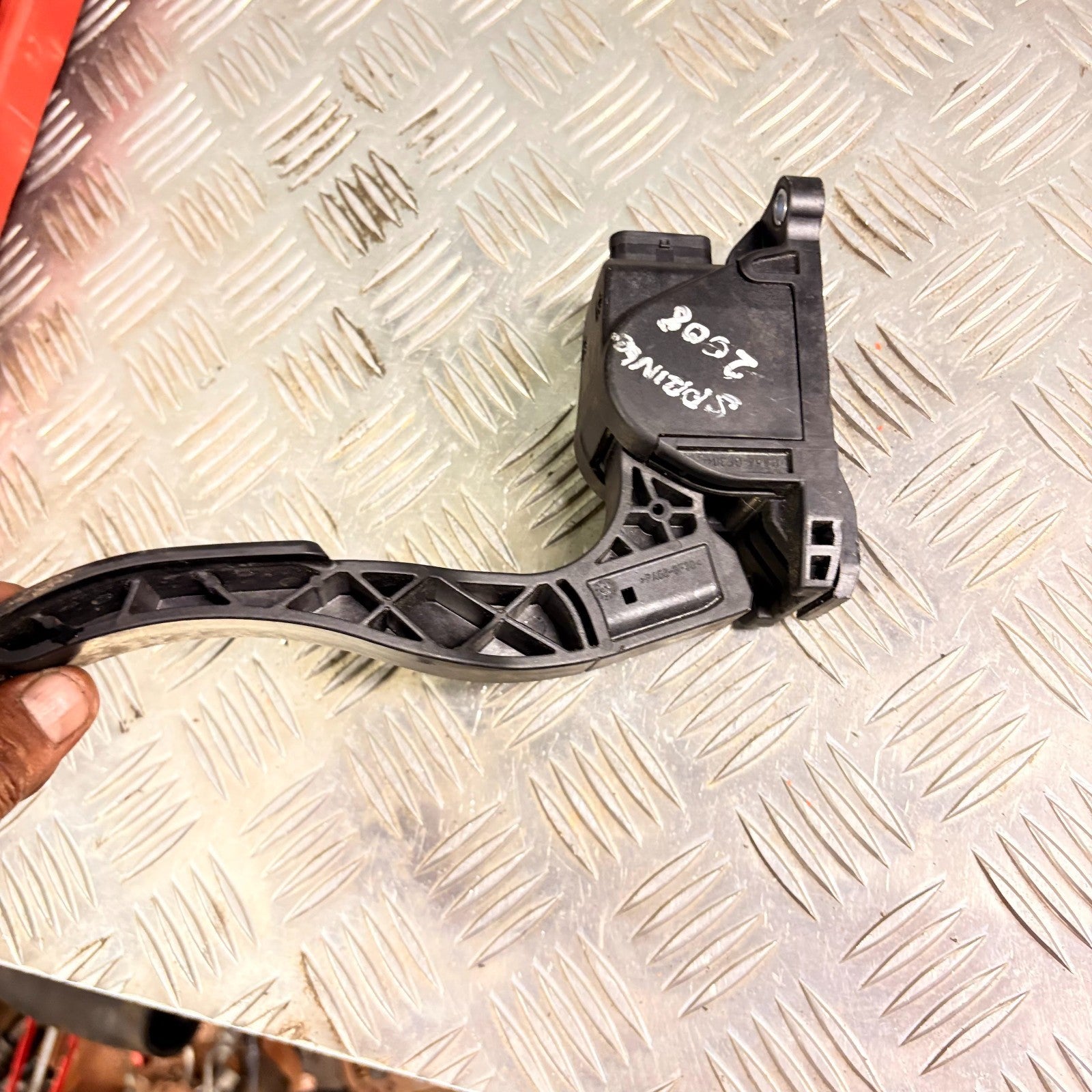 2008 MERCEDES SPRINTER 906 ACCELERATOR THROTTLE PEDAL F00C 3E2430