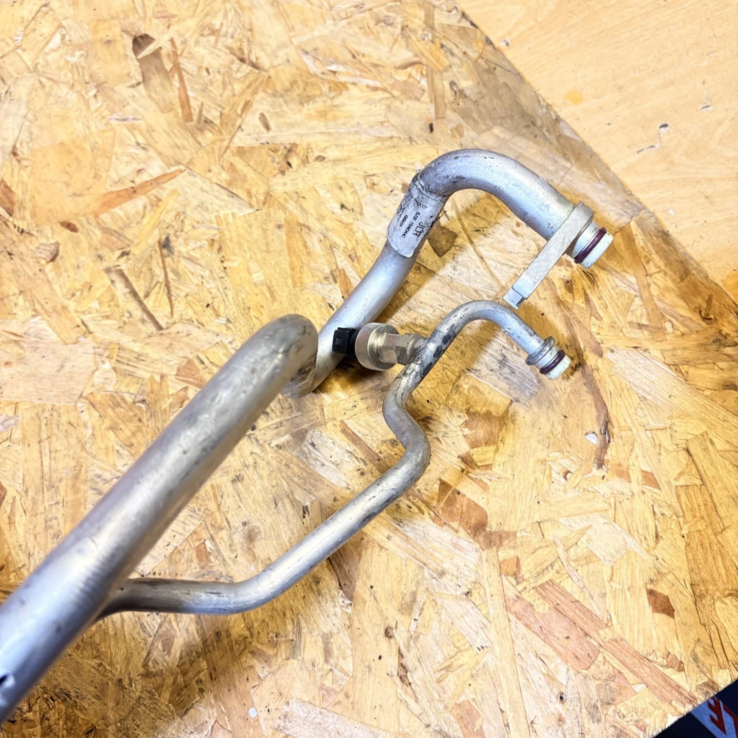 RANGE ROVER EVOQUE L538 2.2 DIESEL AIR CONDITIONING PIPE BJ3219A834AC 2011