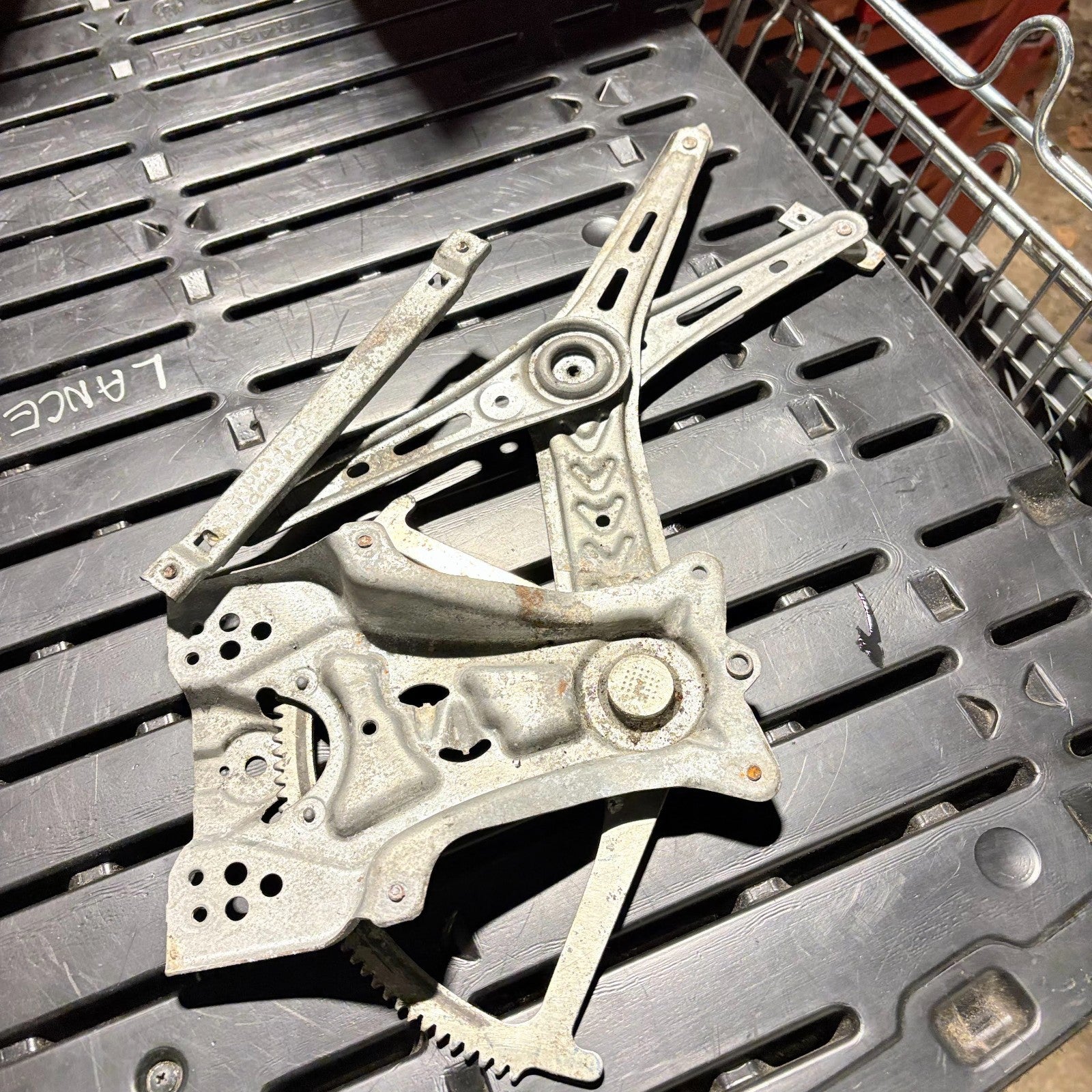 VAUXHALL SIGNUM 2002-2009 PASSENGER FRONT ELECTRIC WINDOW REGULATOR