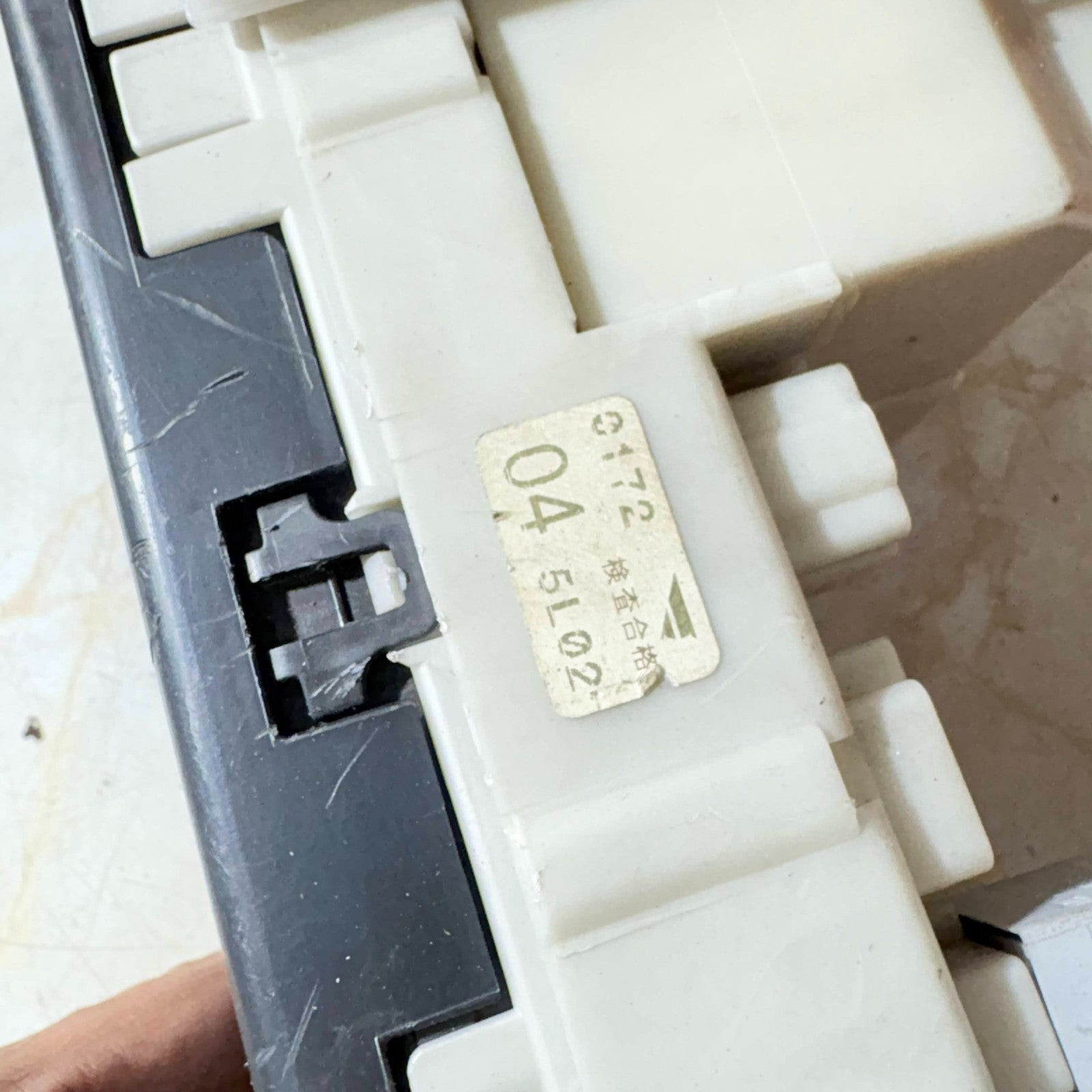 Toyota Corolla Engine Fuse Box Mk9 1.4 Petrol 2002-2006