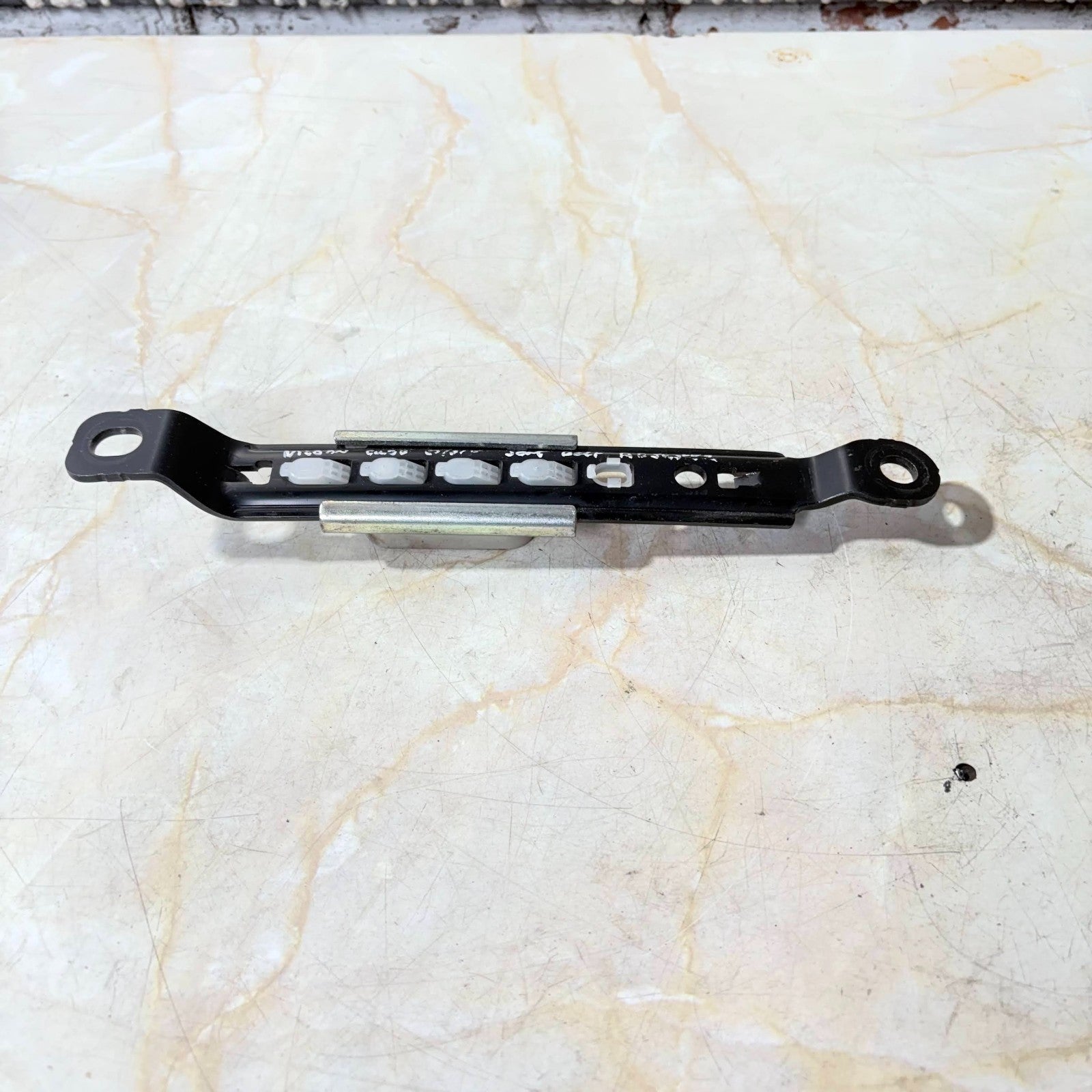 Nissan Juke F15 2010-2019 Seat Belt Height Adjuster Rail Slider B-Pillar