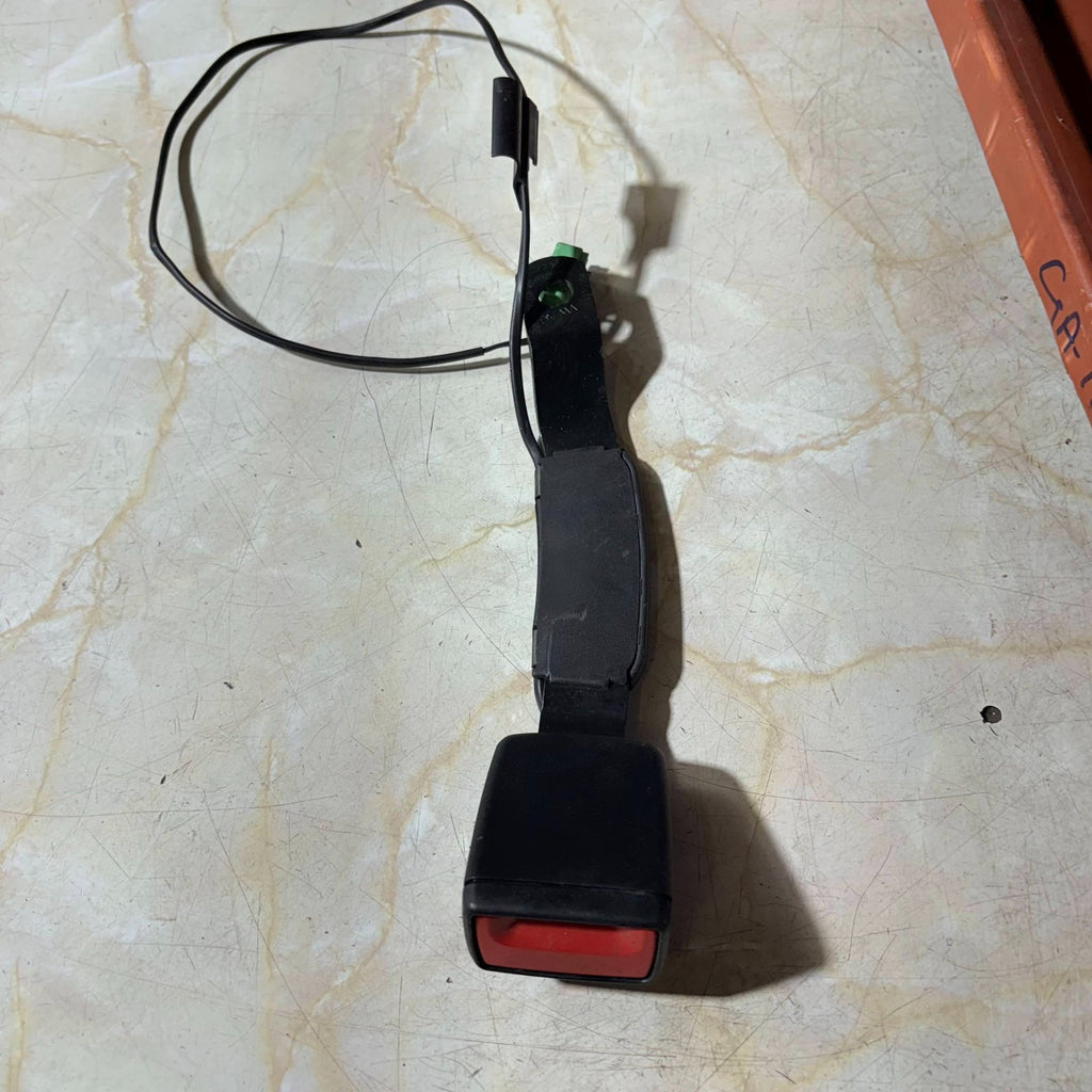 SKODA FABIA 2018 RIGHT DRIVER SIDE FRONT SEAT BELT STALK