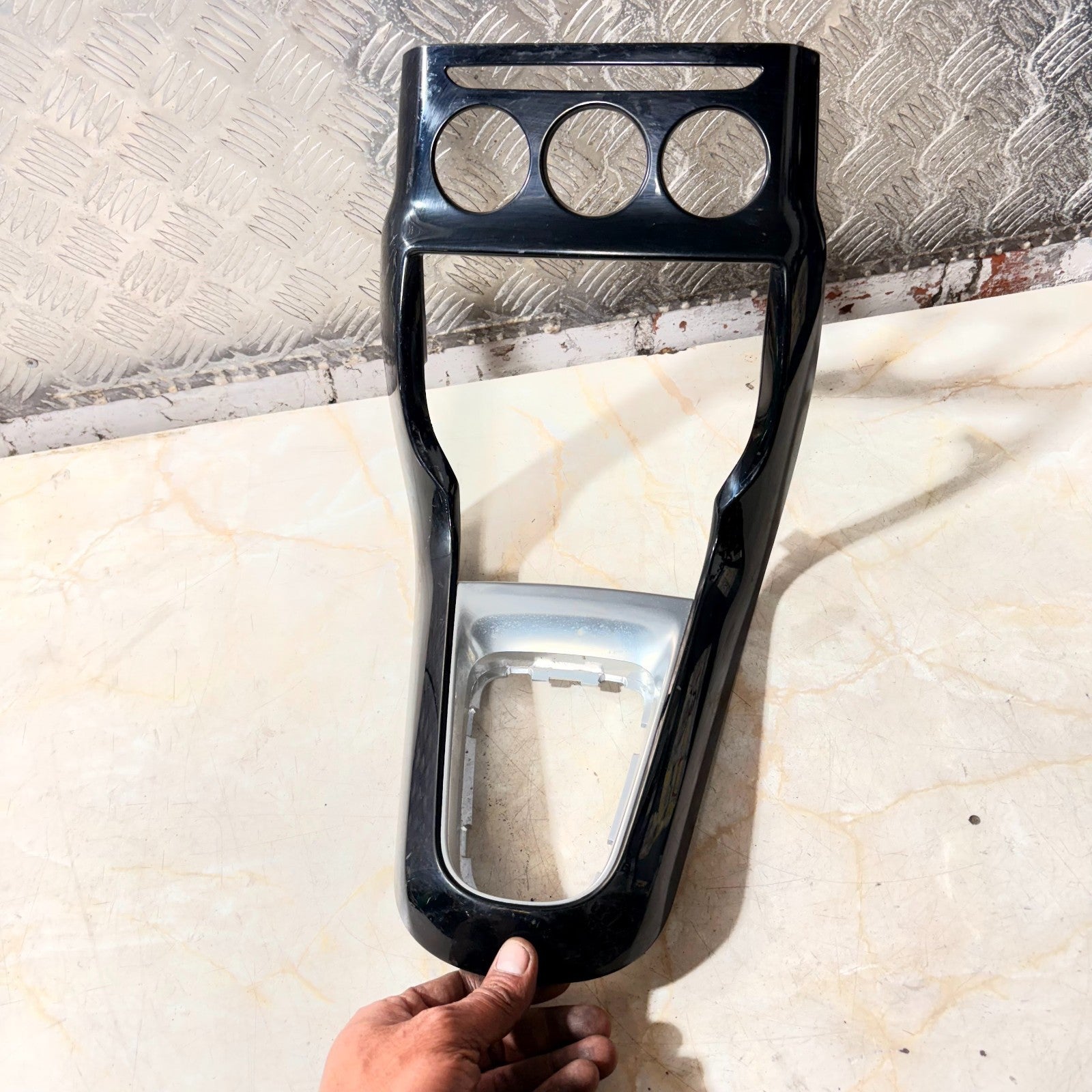 CITROEN DS3 2009-2016 GEAR STICK SURROUND TRIM PANEL 96870055