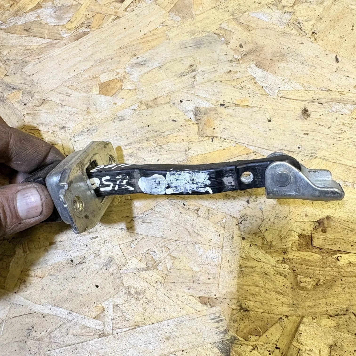TOYOTA YARIS 2011 Front Door Check Strap 68610-K0010