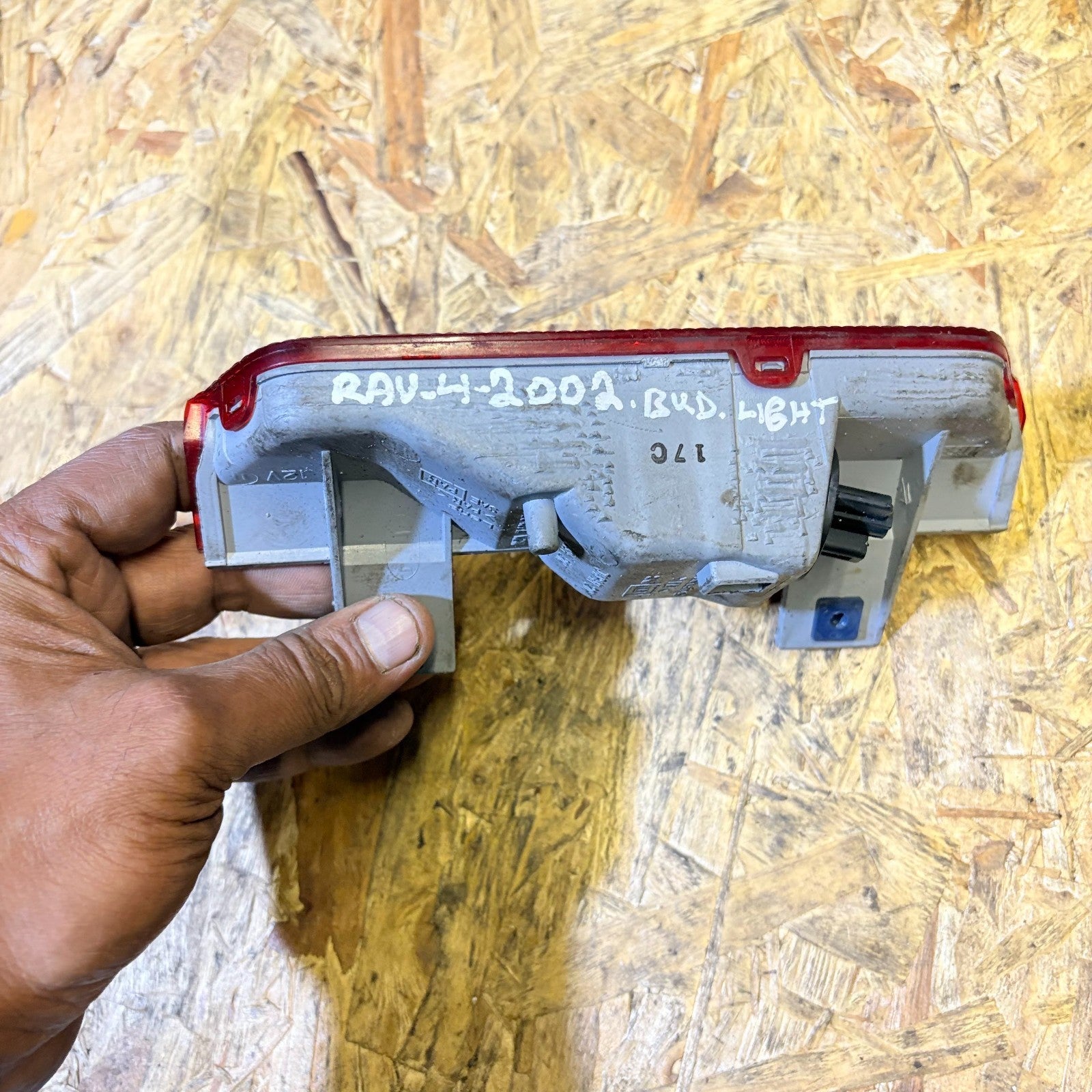 2001-2005 Toyota Rav4 3rd brake light Lamp
