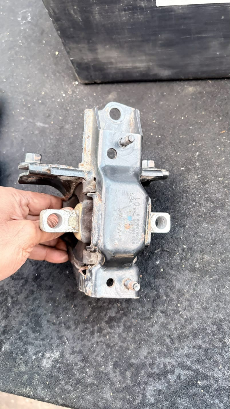 POLO Seat Ibiza Mk4 Tsi 1197 Engine Mount passenger CBZA 6Q0199555AR O55 2009