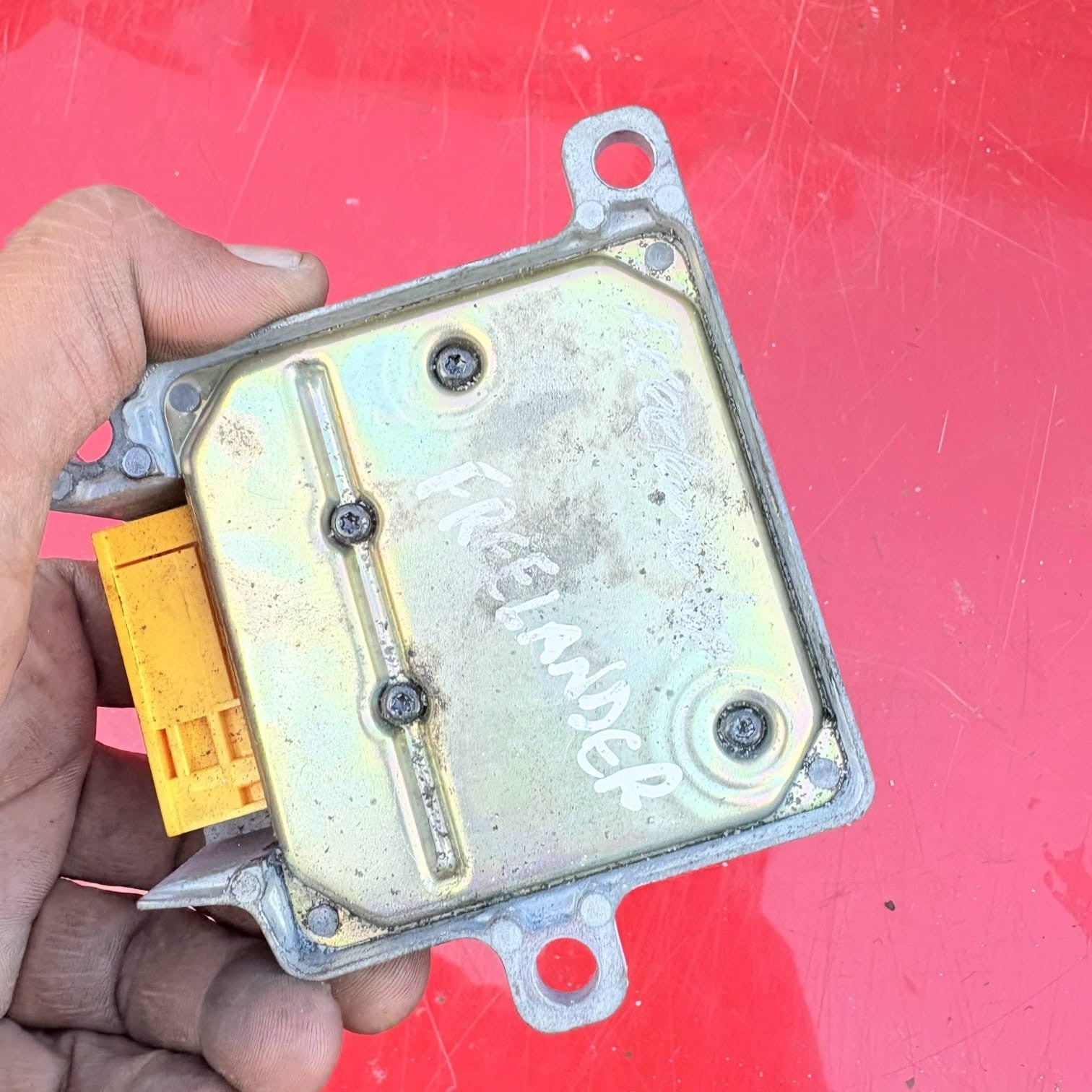 Land Rover Freelander MK1 Control Module Unit Airbag ECU Part No YWC106360